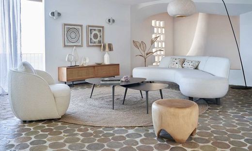 La tendance audacieuse ou les meubles courbes : Le caractère accueillant de votre maison