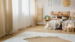 Alfombras superpuestas, la nueva tendencia