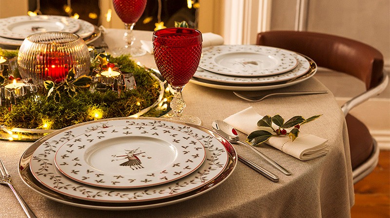 Cómo decorar una mesa de Navidad con poco dinero