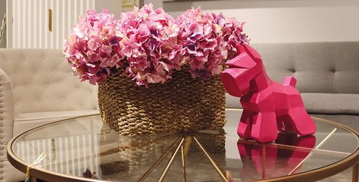 Διακοσμήστε με τεχνητά φυτά και ξεχάστε το πότισμα