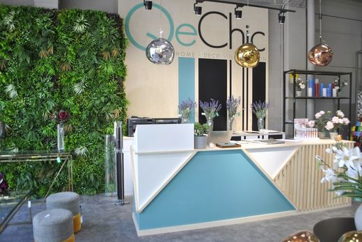 Ανακαλύψτε το κατάστημά μας QeChic