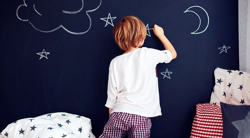 Dormitorio infantil lleno de imaginación