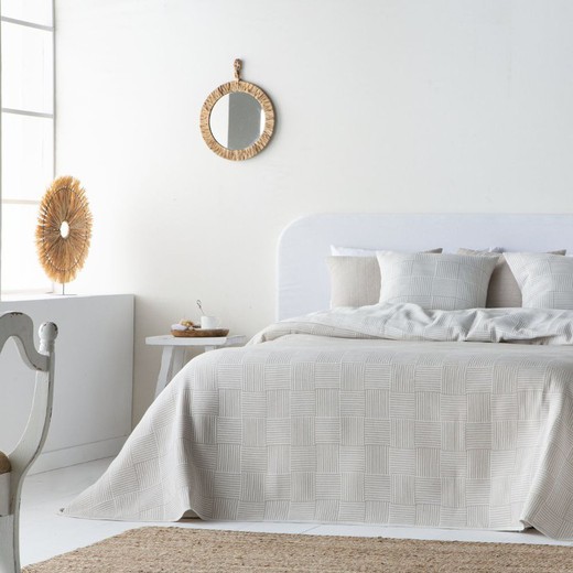 Quilt in beige and white fabric | Sofia 61