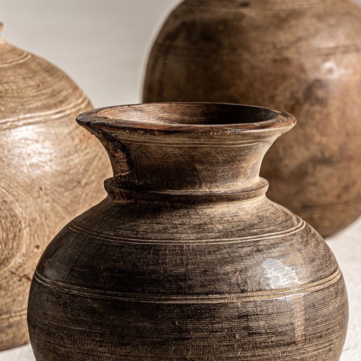 Conjunto de 3 vasos de madeira de mangueira natural, 26x26x29 cm.
