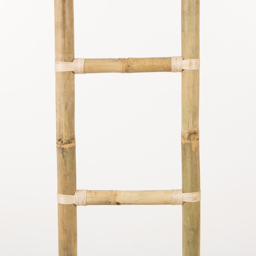 Escalera decorativa de bambú