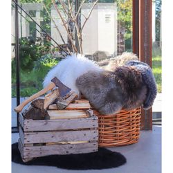 Lambskin rug in grey, 85 x 50 x 5 cm | Lambskin