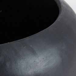 Terracotta amfora i sort, Ø 78 x 60 cm | Blaghe