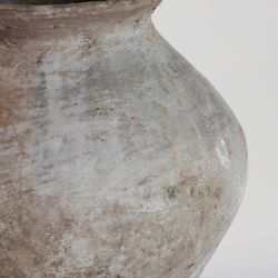 Krisse terracotta amphora in natural, 30 x 30 x 30 cm