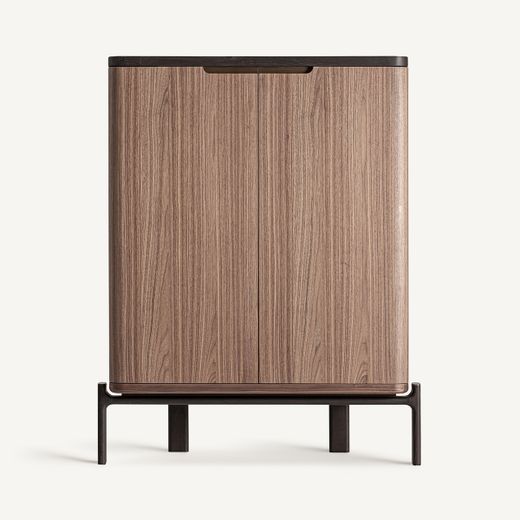 Aparador alto de madera en marrón y negro, 110 x 47 x 150 cm | Saillon