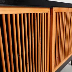 Aparador em abeto preto e natural, 121 x 36 x 76 cm | lomqui