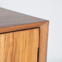 Dressoir van dennenhout in bruin, 180 x 40 x 85 cm | Laurier