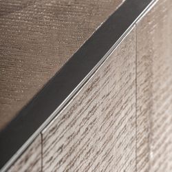 Aparador de madera de mango y metal en marrón y negro, 200 x 44 x 82 cm | Krefeld