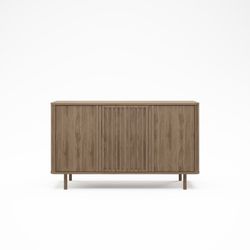 Drewniana komoda w kolorze dębowym, 137,7 x 40 x 80,4 cm | Salma