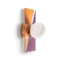 Aplique de metal en morado y amarillo, 17 x 16 x 28 cm | Cernia