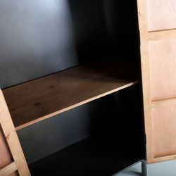 Armadio Briec in Legno di Abete e Ferro, Colore Naturale/Grigio Scuro, 81 x 40 x 171 cm