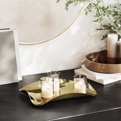 Decorative tray made of steel in gold, 30 x 23 x 4 cm | waves