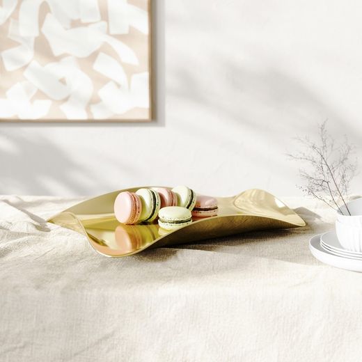 Decorative tray made of steel in gold, 30 x 23 x 4 cm | waves