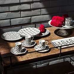 Rectangular black and white porcelain tray, 39.3 x 15.3 x 1.9 cm | Portuguese Road