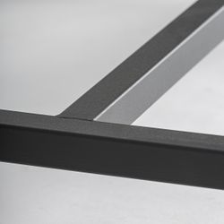 Base de vitrina de metal en negro , 85 x 40 x 40 cm | Bern