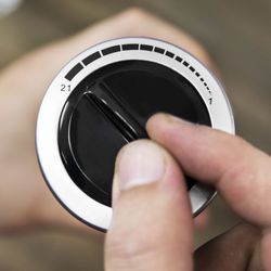 Batidora De Mano Powerful Titanium 1000