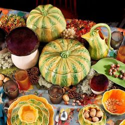 Earthenware bowl in orange and green, 16.2 x 16 x 7.8 cm | Pumpkin