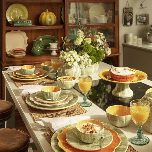 Large earthenware bowl in green and orange, 15 x 14.5 x 7.5 cm | Melon