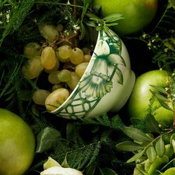 Porcelain rice bowl in antique green and white, 11 x 11 x 6.5 cm | The Meaning