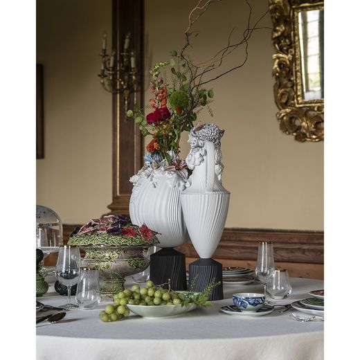 Antique Blue and White Porcelain Vegetable Bowl, 10.4 x 10.4 x 5.4 cm | The Meaning