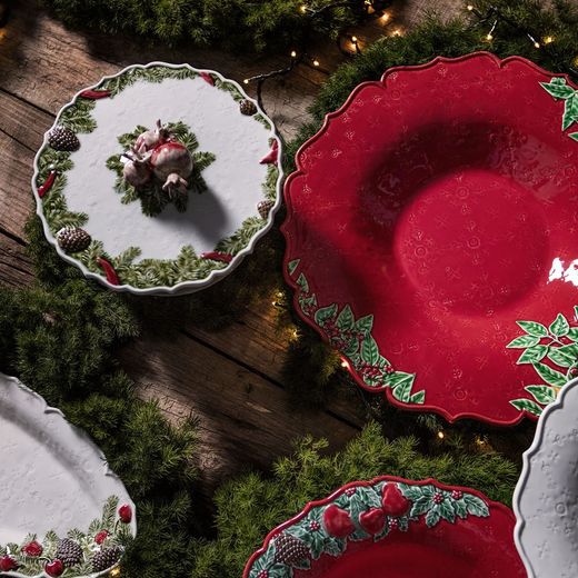 Hvid og flerfarvet slikskål/terrin i lertøj, Ø 24,8 x 20 cm | julekrans