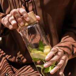 Bouteille en verre avec bouchon en bambou 1 L, Ø 8 x 26,5 cm