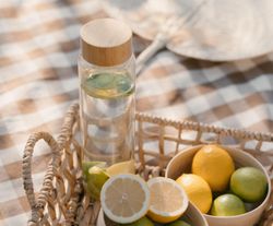 Bouteille en verre avec bouchon en bambou 1 L, Ø 8 x 26,5 cm