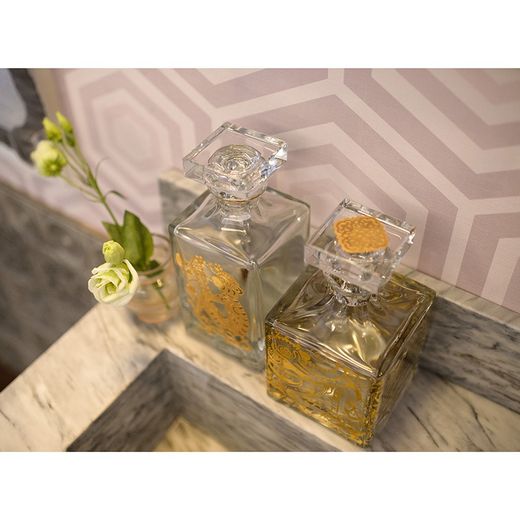 Botella de whisky de cristal transparente y dorada, Ø 11 x 20 cm | Cronos