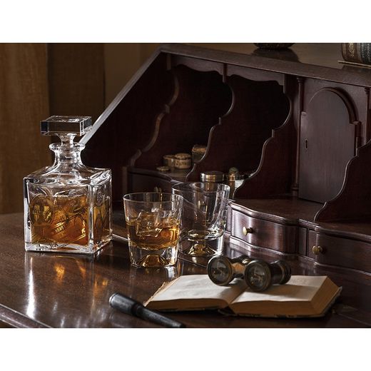 Whiskyflasche aus transparentem und goldenem Glas, 11 x 11 x 20 cm | Reisepass