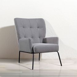 BREDA | Upholstered armchair with triangular geometric pattern in ecru and black 78 x 94 x 98 cm