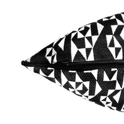 BREDA | Housse de coussin imprimé géométrique noir et blanc 60 x 60 cm