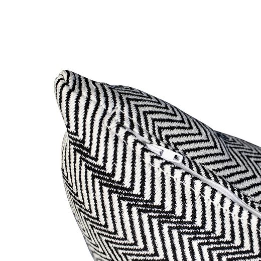 BREDA | Housse de coussin motif zigzag noir et blanc 55 x 30 cm