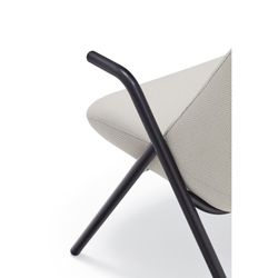 High armchair in cream fabric, 83 x 81 x 114 cm | Dins