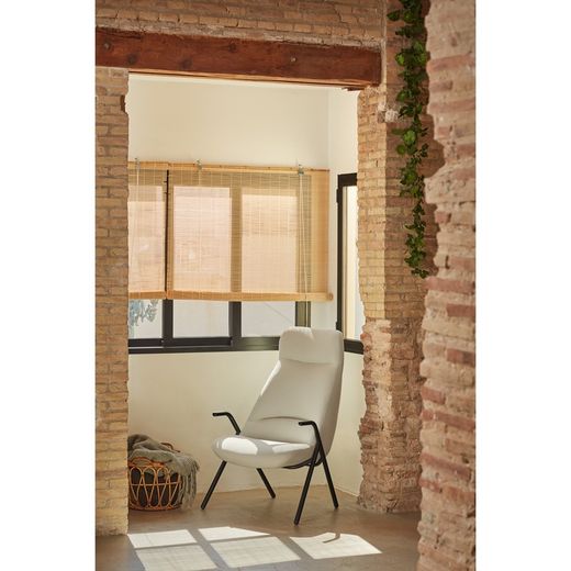 High armchair in cream fabric, 83 x 81 x 114 cm | Dins