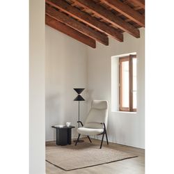 High armchair in cream fabric, 83 x 81 x 114 cm | Dins