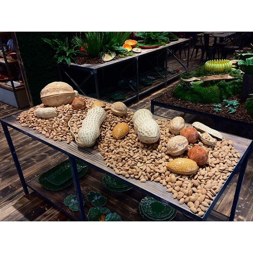 Hazelnut earthenware box, 11.3 x 10.7 x 10.5 cm | Nuts