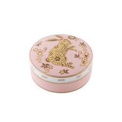 Decorative porcelain box in pink and gold, 10.1 x 10.1 x 4.5 cm | Golden