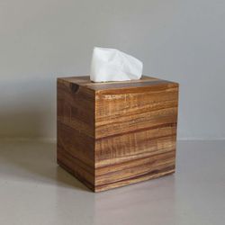 Caja para pañuelos de madera de acacia en marrón, 13,5 x 13,5 x 14,5 cm | Acacia