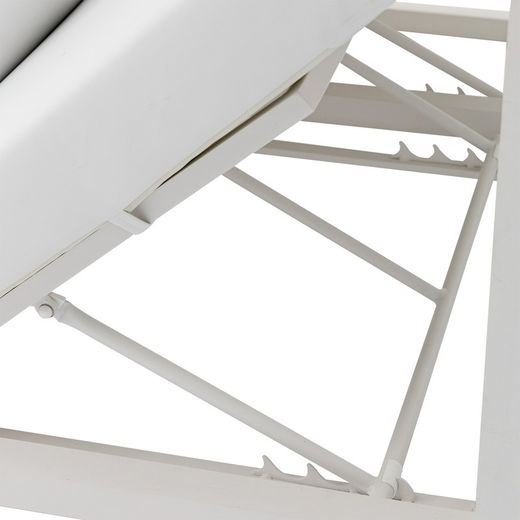 Balinees aluminium en stoffen bed in wit, 198 x 198 x 200 cm | Edna lama's