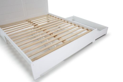 140 cm white wooden bed with drawer and slatted base, 198 x 153 x 100 cm