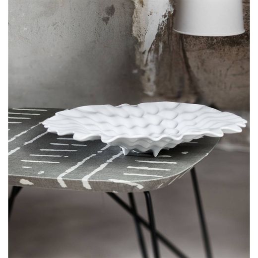 White porcelain centerpiece, Ø 41.2 x 8.7 cm | heart goes