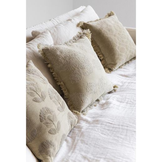 Beige katoenen kussen, 45 x 45 x 10 cm | Dahlia