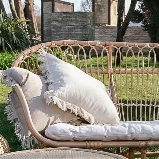 Coussin en lin gris clair, 45 x 45 x 10 cm | Mahé