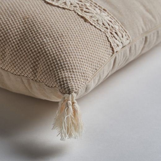 Beige polyester cushion, 42 x 10 x 26 cm | ticker