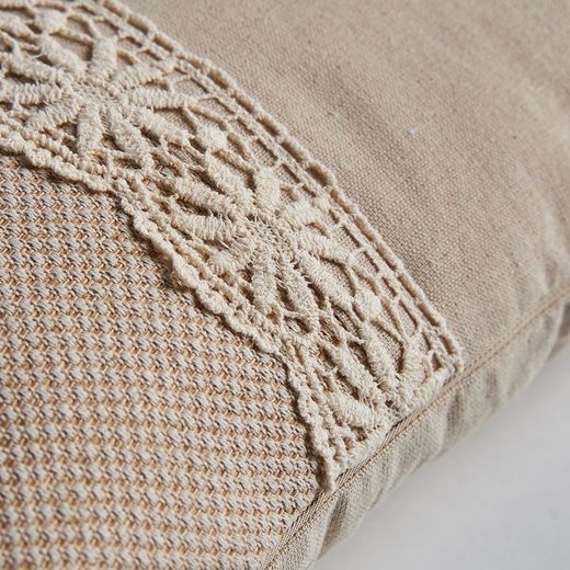 Beige polyester cushion, 42 x 10 x 26 cm | ticker