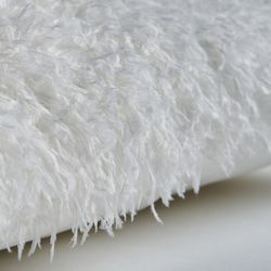 White polyester cushion, 44 x 44 x 10 cm | asira